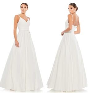 NWT Mac Duggal Classic A-Line V-Neck Ballgown White 2 48855